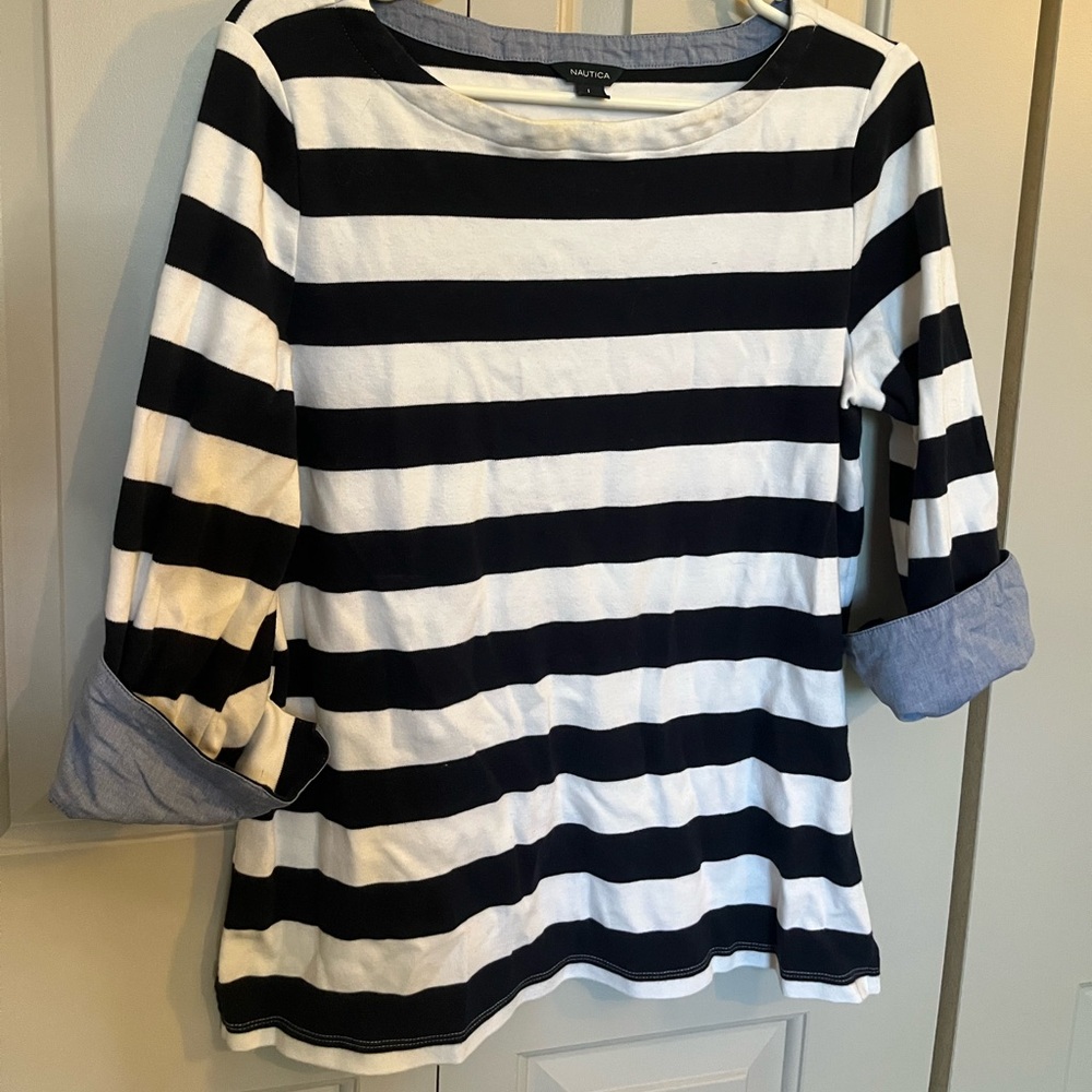 Nautica Navy and White Crewneck